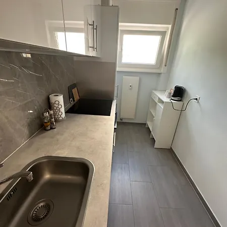 Via Costa Di Fuori 7 *